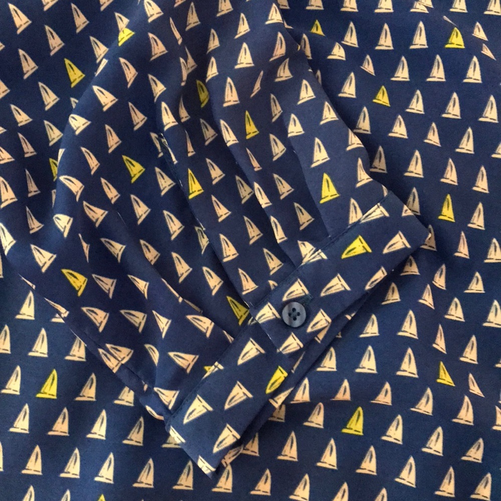 Blouse! - Picture 4 of 4